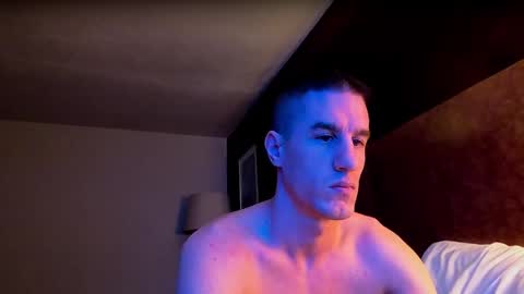 Snapshot of axl_fx chatting on 02-14-25, 09:21 Axl online show from 02-14-25, 09:21