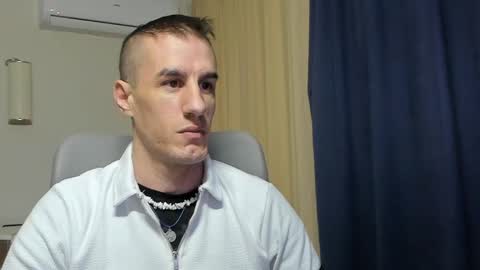 Axl online show from 04-22-26, 11:17