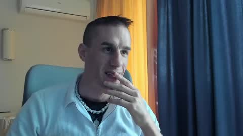 Axl online show from 04-23-26, 12:29