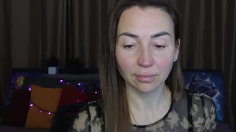 Snapshot of ay_kiss_jully chatting on 02-22-25, 07:34 Jully online show from 02-22-25, 07:34