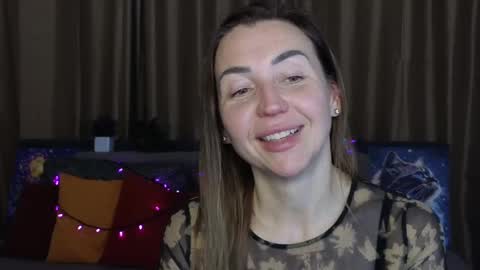 Snapshot of ay_kiss_jully chatting on 02-22-25, 11:02 Jully online show from 02-22-25, 11:02