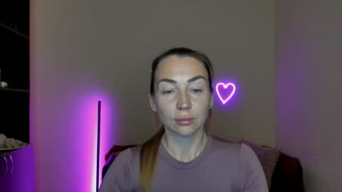 Snapshot of ay_kiss_jully chatting on 03-05-25, 12:44 Jully online show from 03-05-25, 12:44