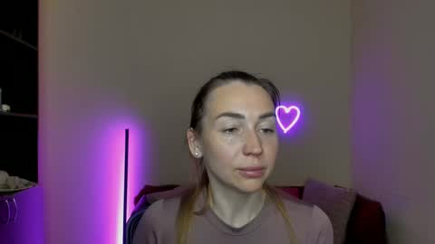 Snapshot of ay_kiss_jully chatting on 03-05-25, 04:02 Jully online show from 03-05-25, 04:02