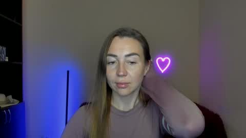 Snapshot of ay_kiss_jully chatting on 03-12-25, 10:17 Jully online show from 03-12-25, 10:17