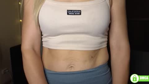 Snapshot of ay_kiss_jully chatting on 09-18-25, 05:59 Jully online show from 09-18-25, 05:59