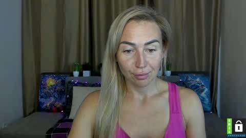 Snapshot of ay_kiss_jully chatting on 10-07-25, 05:32 Jully online show from 10-07-25, 05:32