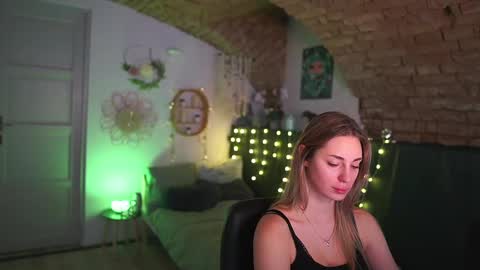 aya hitakayama  online show from 02-03-25, 07:31