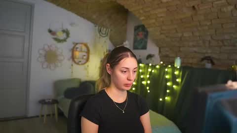 aya hitakayama  online show from 03-05-25, 05:39