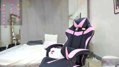 SundyRose online show from 11-03-25, 07:59