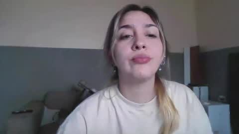 Snapshot of ayelenb26 chatting on 07-29-26, 02:59 ayelenb26 online show from 07-29-26, 02:59