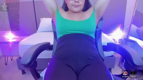 Alyda Jaramillo online show from 04-22-26, 07:26