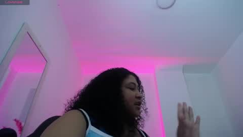 Snapshot of ayliinn_ chatting on 05-22-26, 03:35 Ayliinn online show from 05-22-26, 03:35