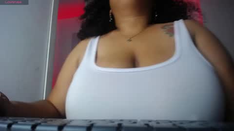 Snapshot of ayliinn_ chatting on 06-05-26, 06:52 Ayliinn online show from 06-05-26, 06:52