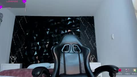 Snapshot of aylinlove_ chatting on 06-03-26, 02:33 aylinlove_ online show from 06-03-26, 02:33