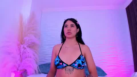 Snapshot of aylinlove_ chatting on 06-10-26, 12:26 aylinlove_ online show from 06-10-26, 12:26