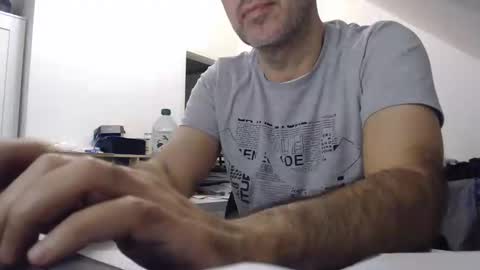 Snapshot of aylinniyerim chatting on 02-17-25, 12:21 aylinniyerim online show from 02-17-25, 12:21