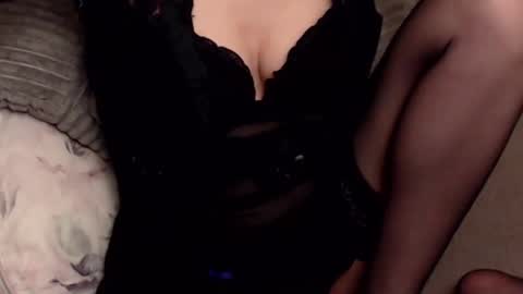 Snapshot of aylynrichard chatting on 02-27-25, 03:48 aylynrichard online show from 02-27-25, 03:48