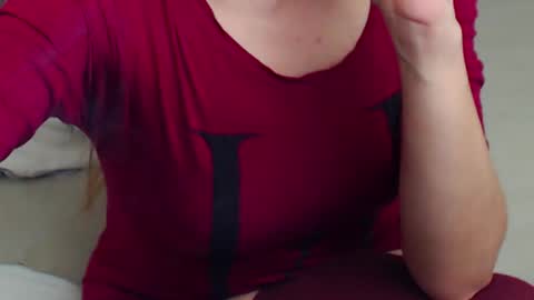 Snapshot of aylynrichard chatting on 10-27-25, 09:52 aylynrichard online show from 10-27-25, 09:52