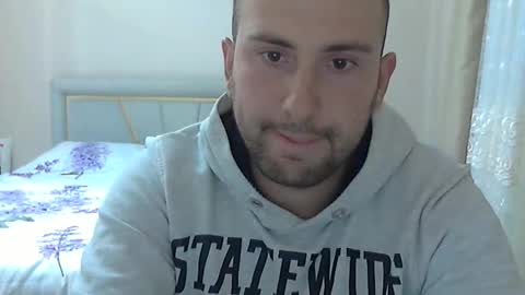 Snapshot of aymax95 chatting on 11-11-25, 03:01 AYBOY online show from 11-11-25, 03:01