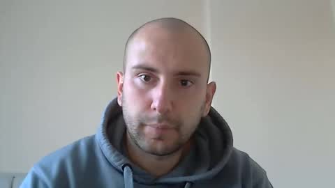 Snapshot of aymax95 chatting on 12-17-25, 11:27 AYBOY online show from 12-17-25, 11:27