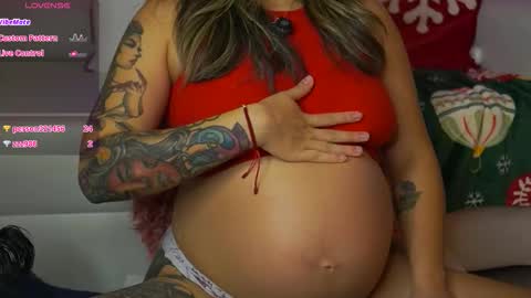 Snapshot of ayralee chatting on 11-20-25, 12:22 Ayra L online show from 11-20-25, 12:22