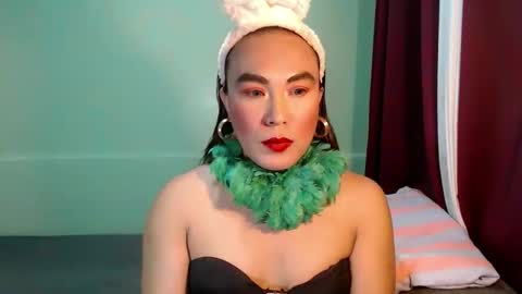 ayumi online show from 09-11-25, 10:15