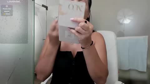 Ayumi online show from 09-24-25, 03:54