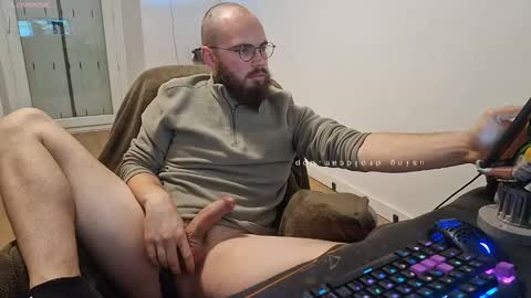 Snapshot of azagal22 chatting on 12-10-24, 09:11 justin online show from 12-10-24, 09:11