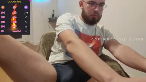 Snapshot of azagal22 chatting on 03-10-25, 06:23 justin online show from 03-10-25, 06:23