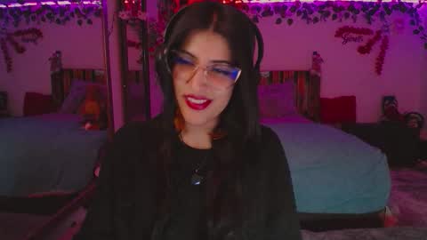 Snapshot of azaharnoor chatting on 11-16-25, 09:53 Azahar online show from 11-16-25, 09:53