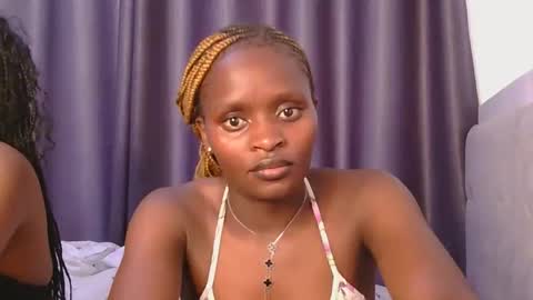 Snapshot of azalea46 chatting on 11-16-25, 04:18 Azalea online show from 11-16-25, 04:18