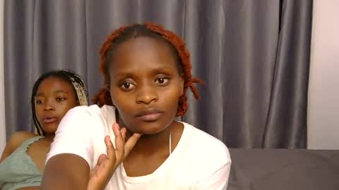 Snapshot of azalea46 chatting on 06-10-26, 04:28 Azalea online show from 06-10-26, 04:28