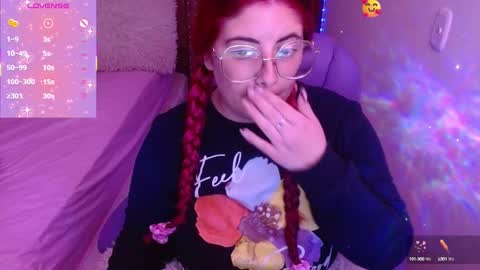 Snapshot of azamy_12 chatting on 01-29-25, 06:43 Amanda online show from 01-29-25, 06:43