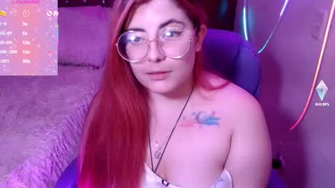 Snapshot of azamy_12 chatting on 03-04-25, 03:55 Amanda online show from 03-04-25, 03:55