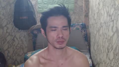 Snapshot of azn_philip chatting on 12-11-24, 08:58 Philip online show from 12-11-24, 08:58