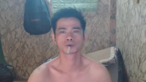 Snapshot of azn_philip chatting on 11-14-25, 10:25 Philip online show from 11-14-25, 10:25