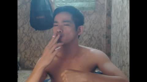 Snapshot of azn_philip chatting on 11-22-25, 09:19 Philip online show from 11-22-25, 09:19