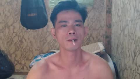 Snapshot of azn_philip chatting on 11-30-25, 10:25 Philip online show from 11-30-25, 10:25