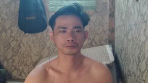 Snapshot of azn_philip chatting on 01-05-26, 06:11 Philip online show from 01-05-26, 06:11