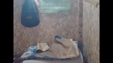 Snapshot of azn_philip chatting on 04-04-26, 09:40 Philip online show from 04-04-26, 09:40