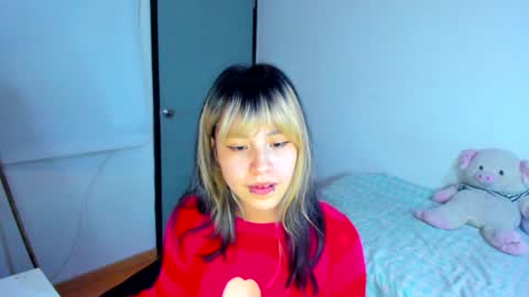 Azu Moure online show from 01-23-25, 05:45