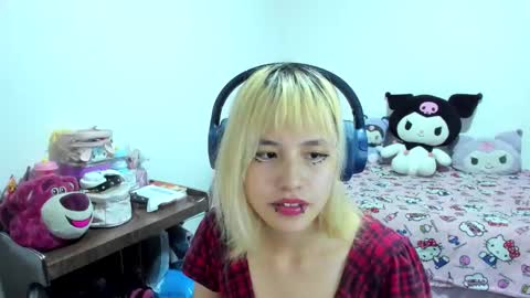 Azu Moure online show from 09-12-25, 06:24