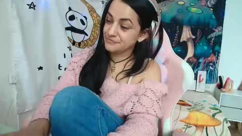 Azucena R online show from 04-27-26, 06:39