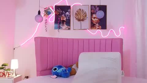 Snapshot of azul_horny chatting on 05-14-26, 11:11 PRINCESS AZUL. online show from 05-14-26, 11:11
