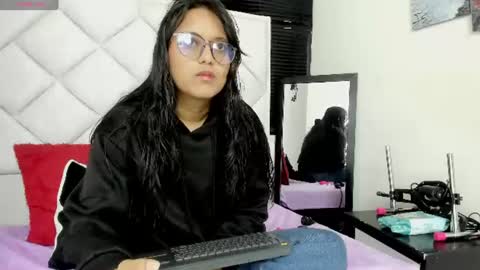 azul_moon online show from 08-05-26, 04:26