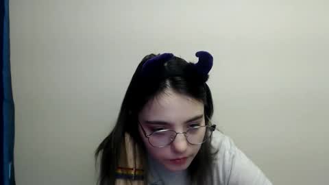 azumi_chan_ online show from 02-20-26, 09:59