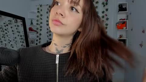 Snapshot of azumi_saan chatting on 12-02-25, 02:06 azumi saan online show from 12-02-25, 02:06