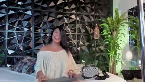 Snapshot of azuraby chatting on 12-02-24, 02:31 Azuraby online show from 12-02-24, 02:31