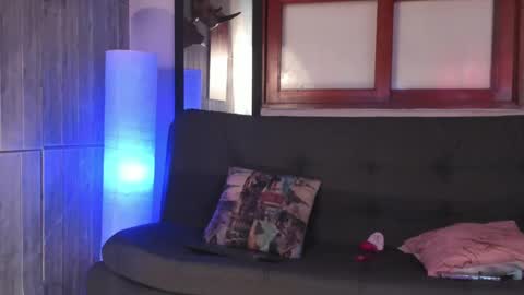 Snapshot of azuraby chatting on 02-11-25, 01:41 Azuraby online show from 02-11-25, 01:41