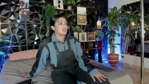 Snapshot of azuraby chatting on 09-19-25, 12:12 Azuraby online show from 09-19-25, 12:12